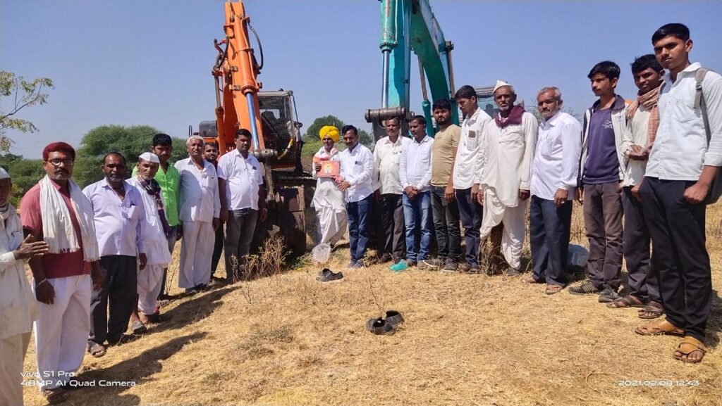 Start of deepening work in Saradwadi