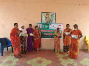 (Free distribution, vegetable seeds, women farmers,)