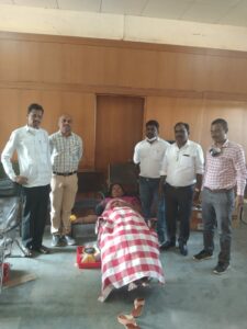 Big response to the blood donation camp organized on the occasion of the birthday of Group Development Officer Prakash Pol