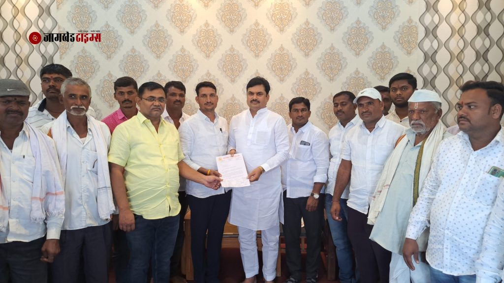 Kusadgaon SRPF training center latest news, MLA Ram Shinde's reputation is at stake for SRPF training center, Kusdgaon villagers MLA Ram Shinde's door, what did Shinde say? Read in detail