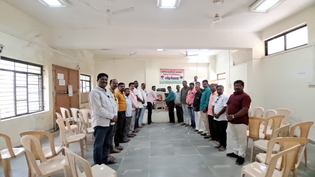 Jamkhed, it is the right of journalists to show us our mistakes, journalists should work for the poor - Tehsildar Yogesh Chandre, Jamkhed Tehsil Office celebrates Journalist's Day with great enthusiasm