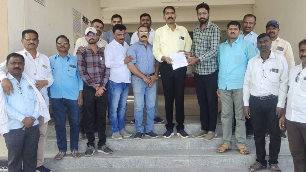 Journalists unsafe in Karjat-Jamkhed Constituency, take action against person threatening to shut down 'Karjat Live' - Journalists in Karjat demand police,