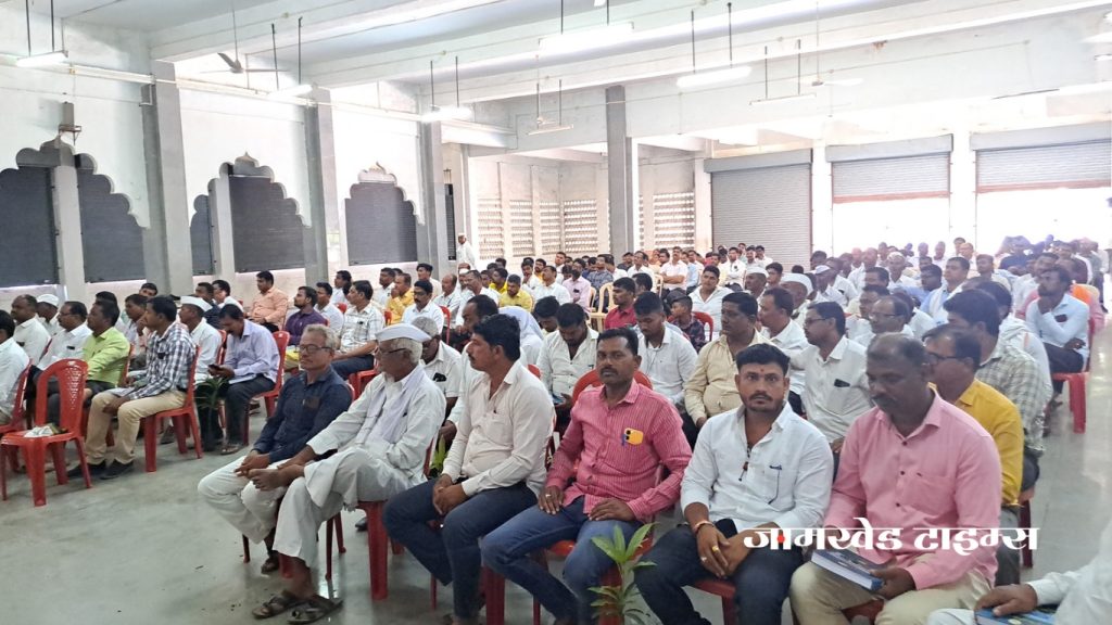 Jamkhed, stand firm with farmers, it is Your - our duty to reach all schemes of government to farmers - MLA Ram Shinde,  Pre-kharif planning and review meeting 2023-24 concluded in chondi