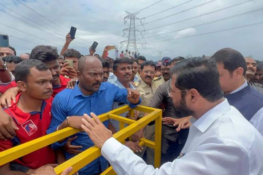 Chief Minister Eknath Shinde and Deputy Chief Minister Devendra Fadnavis inspected Buldhana bus accident site, passenger who survived Buldhana bus accident said As soon as we jumped down 