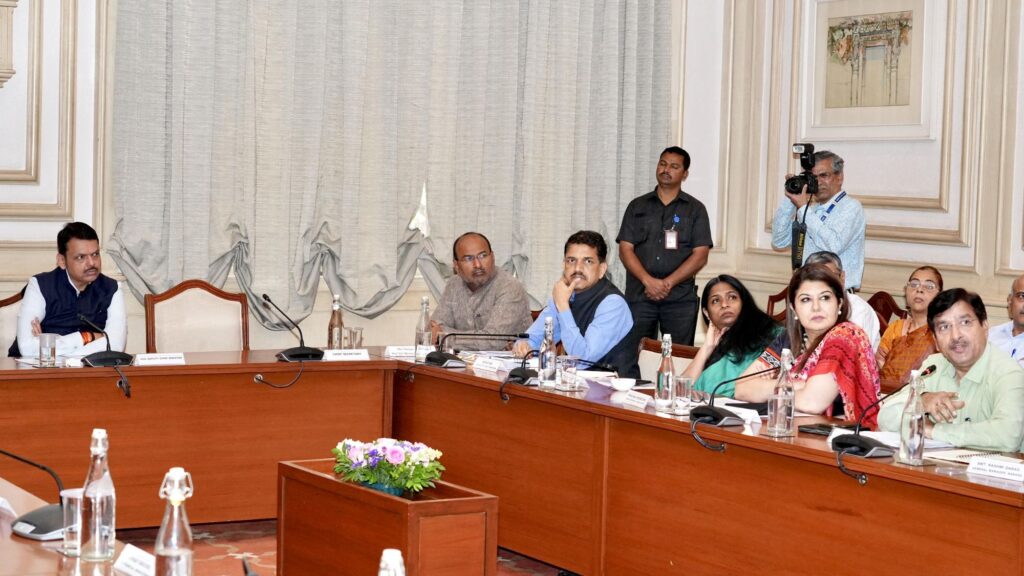 Deputy Chief Minister Devendra Fadnavis gave impetus to Krishna-Bhima stabilization project, Krishna-Bhima stabilization project will be completed with help of World Bank,