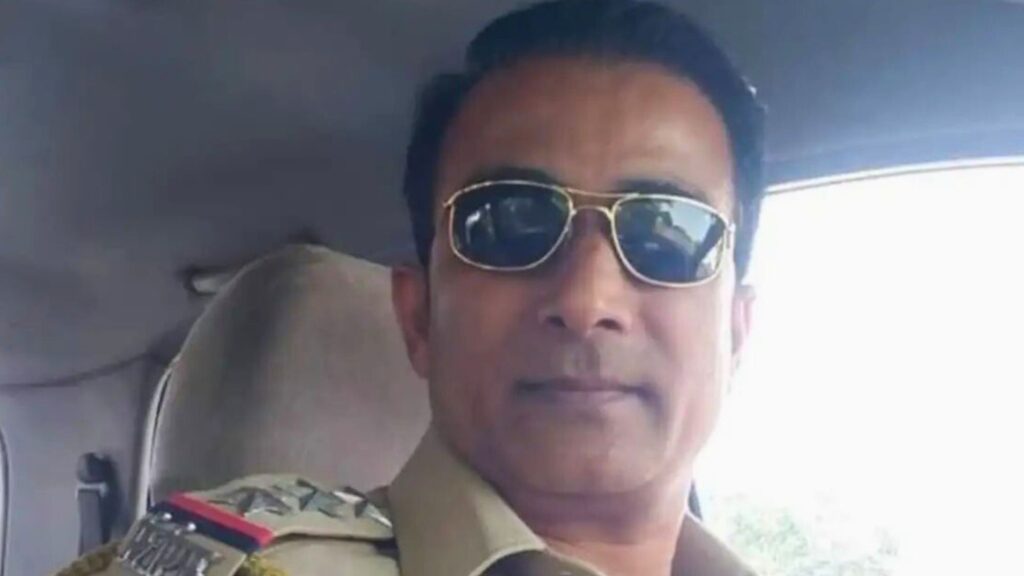 Shocking, police inspector Ashok Najan ends his life by shooting himself, incident at police station created  sensation, nashik ambad police Station, Ashok Najan Nashik,