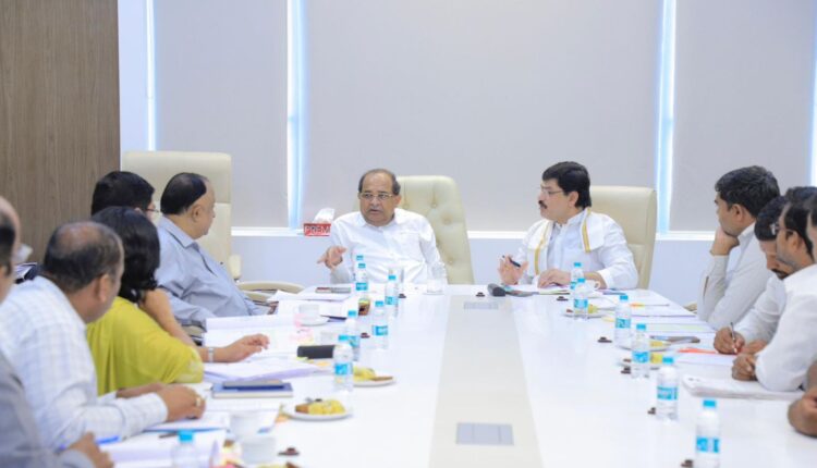 Revenue Minister Radhakrishna Vikhe Patil gave important instructions regarding recruitment process of Rahuri Agricultural University,