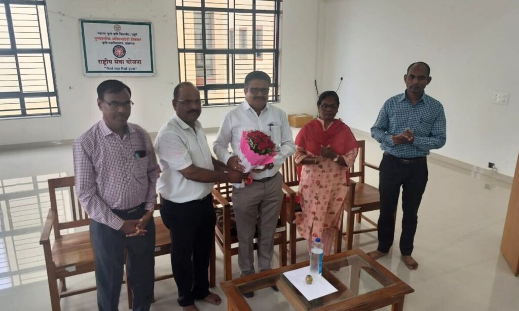 Dr. Anil Kale joins the post of Associate Principal of Halgaon Agriculture College,