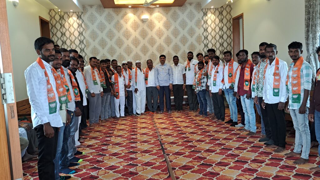 karjat jamkhed news, Political earthquake in Karjat taluka, NCP workers from Shimpora (New and old) join BJP, Bhumiputra unites with MLA Ram Shinde, latest news,