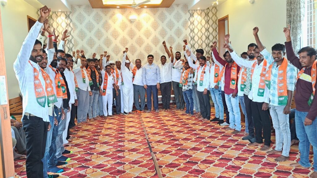 karjat jamkhed news, Political earthquake in Karjat taluka, NCP workers from Shimpora (New and old) join BJP, Bhumiputra unites with MLA Ram Shinde, latest news,