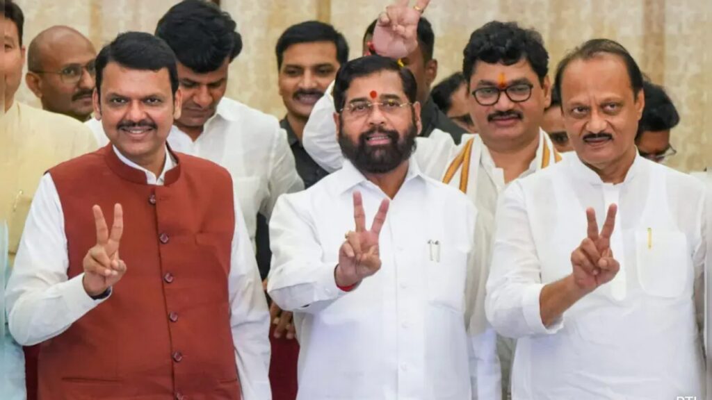 Big change in the administration from the Mahayuti government, transfers of 23 big officials in Maharashtra, latest marathi news today 